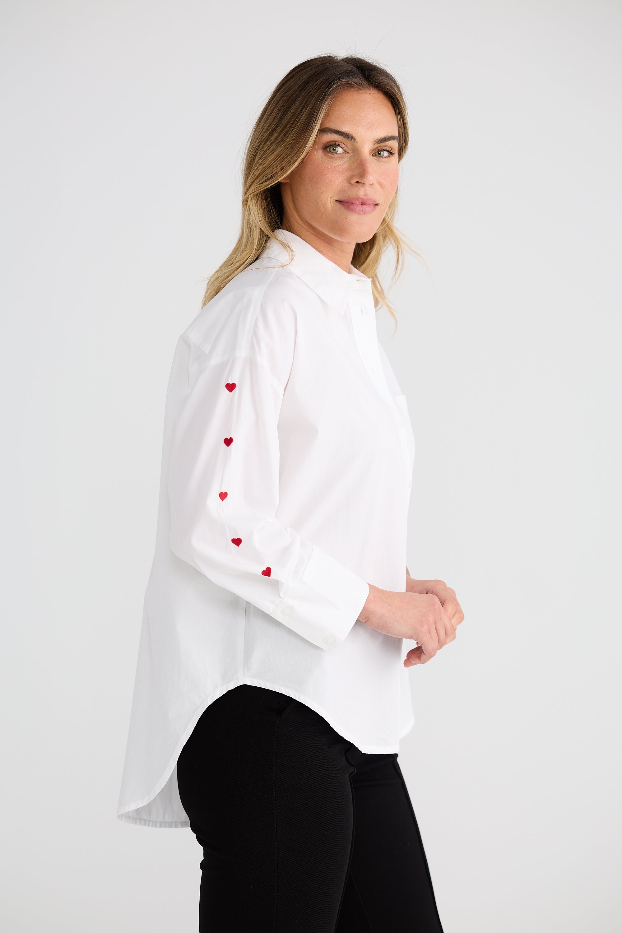 Thea Shirt - White Hearts
