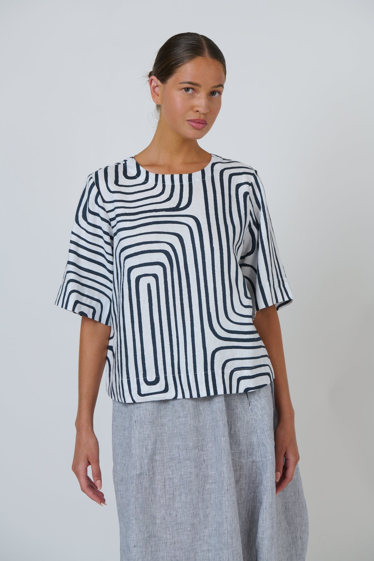 GA724B Top - Maze