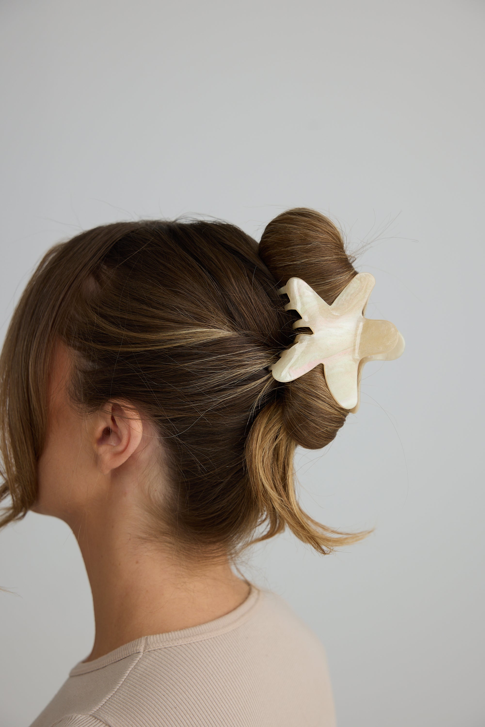 Starfish Hair Claw - Creme