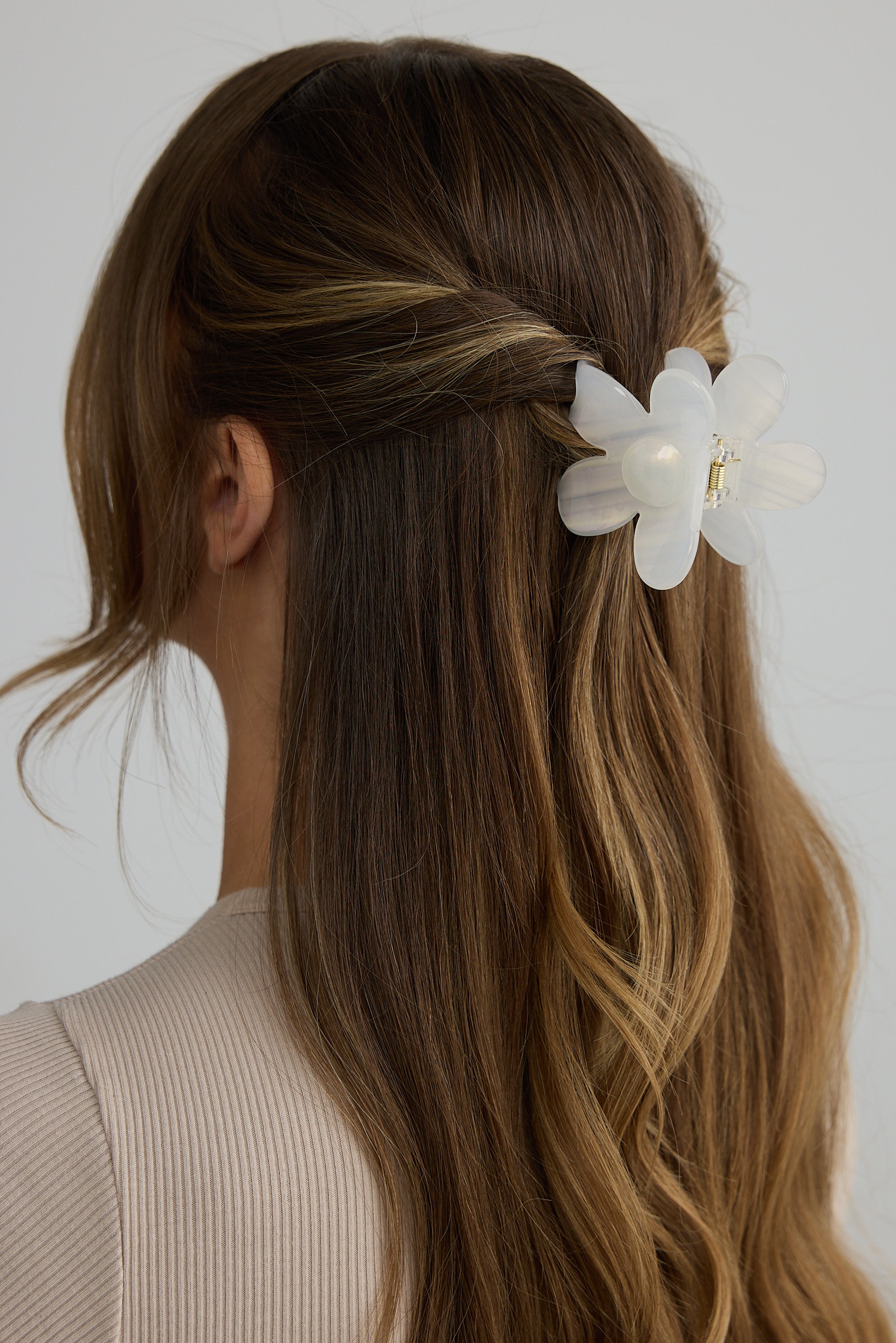 Flower Power Hair Claw - White