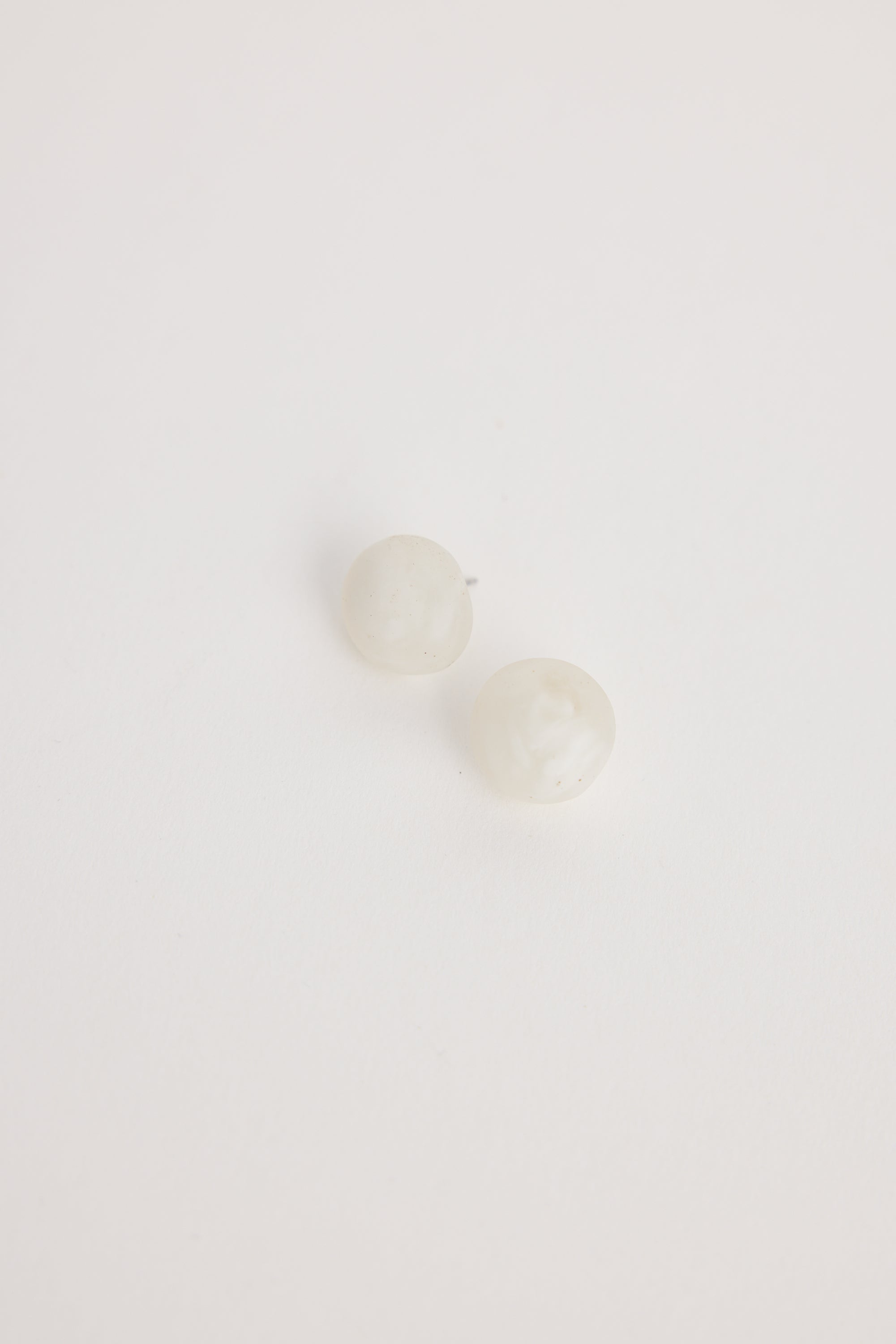Sandy Earrings - White Marble