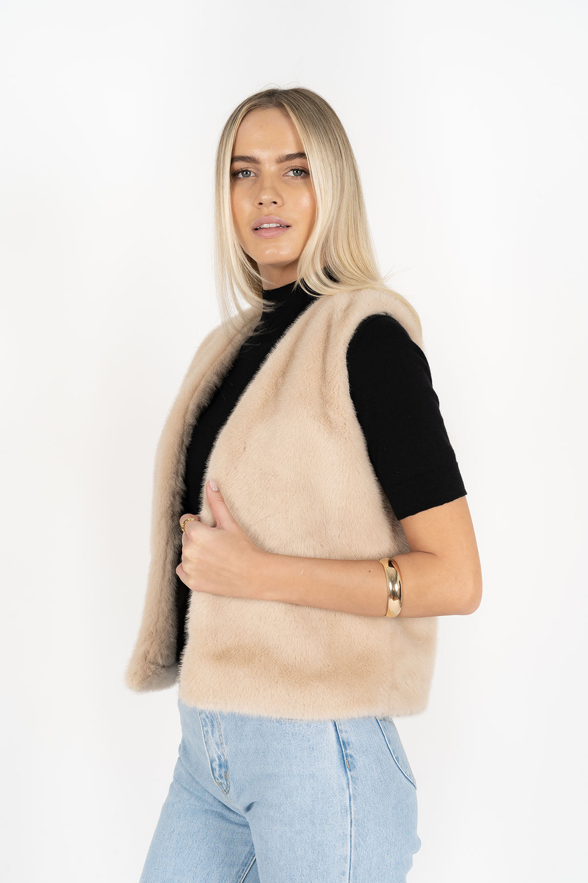 Vienna Vest - Latte