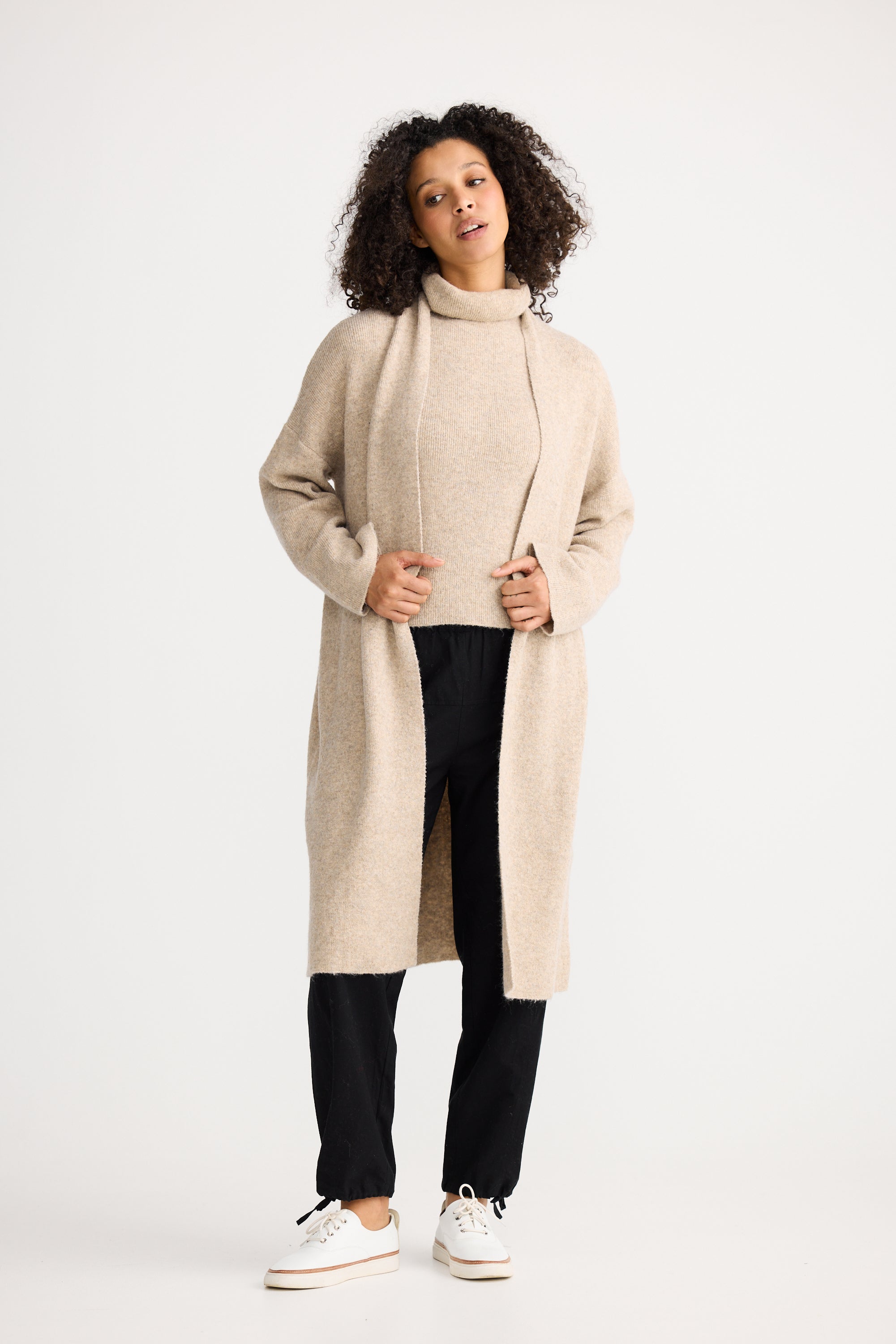 Lucerne Cardi - Oatmeal