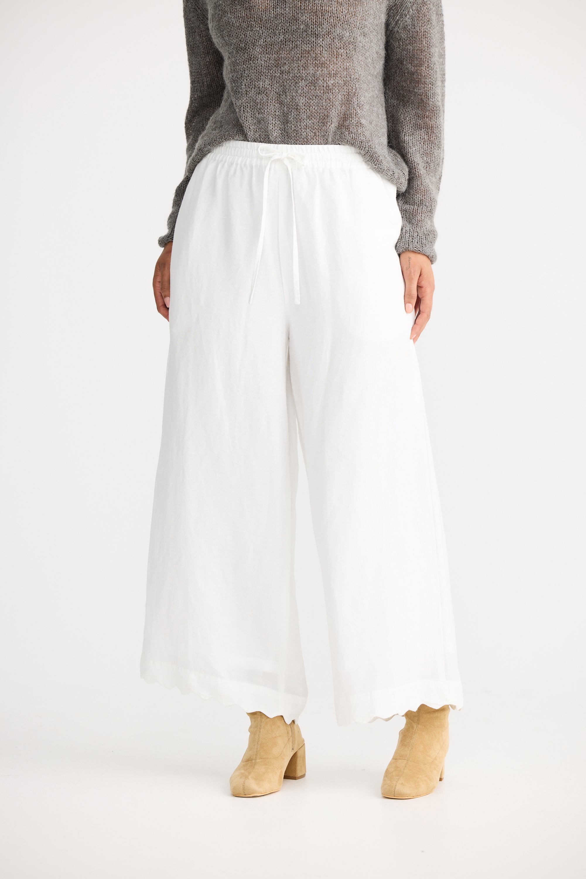 Sardinia Pant - White