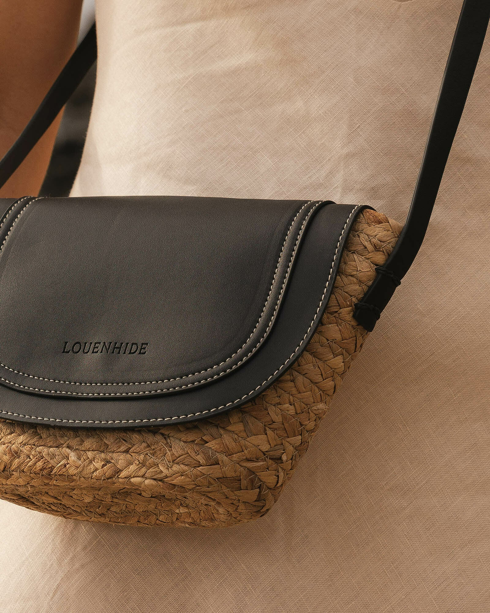 Dixie Straw Crossbody Bag - Natural Black