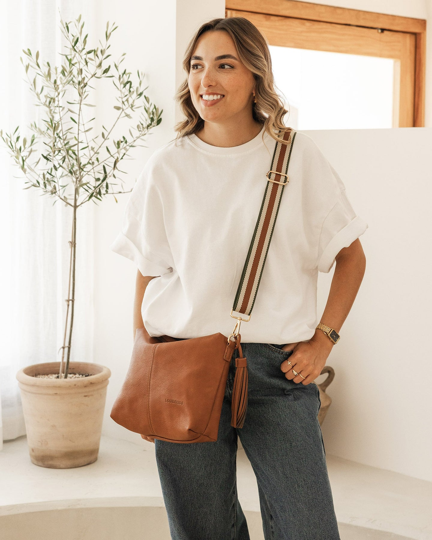 Daisy Stripe Crossbody Bag - Tan