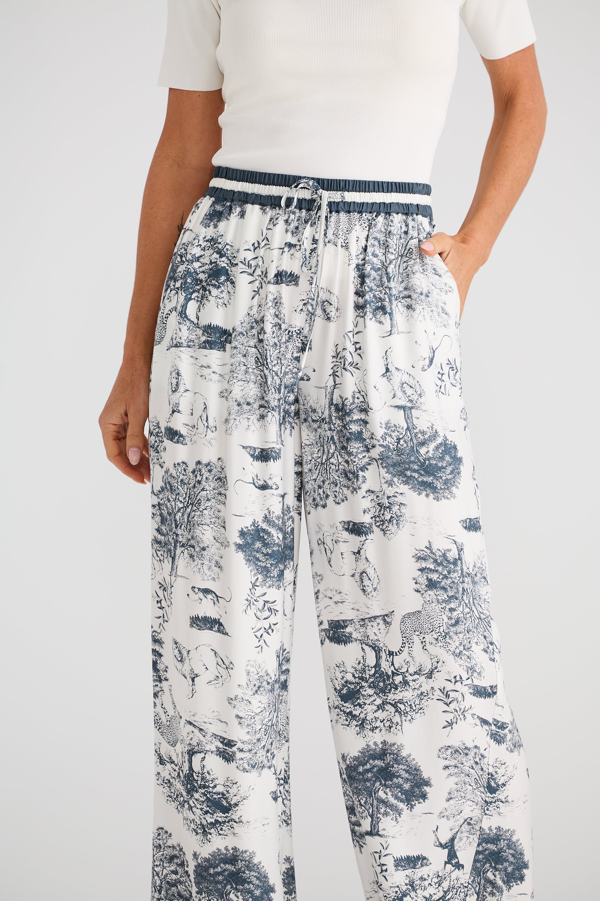 Glenda Plant - Slate Toile