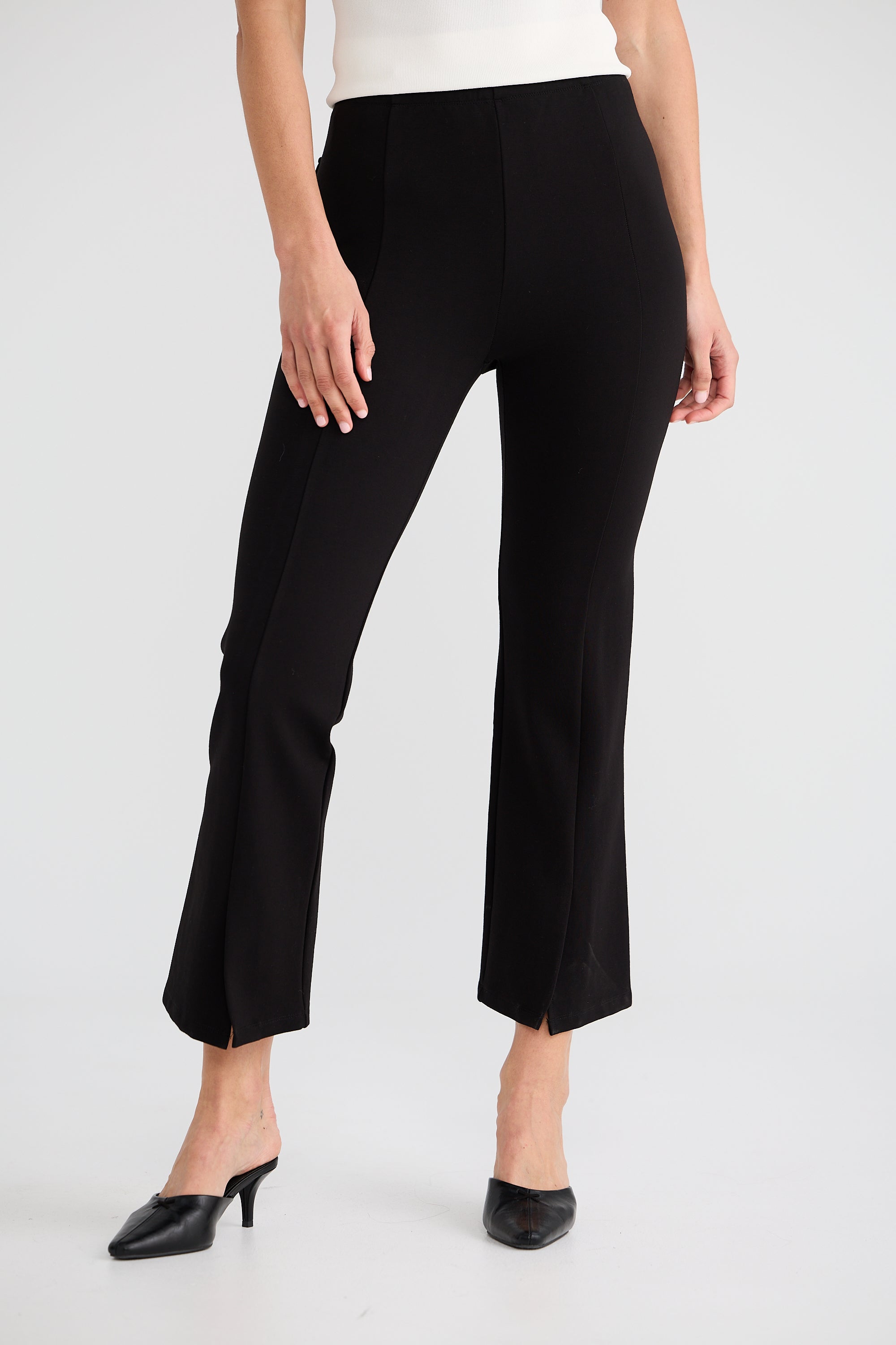 Mackenzie Pant - Black