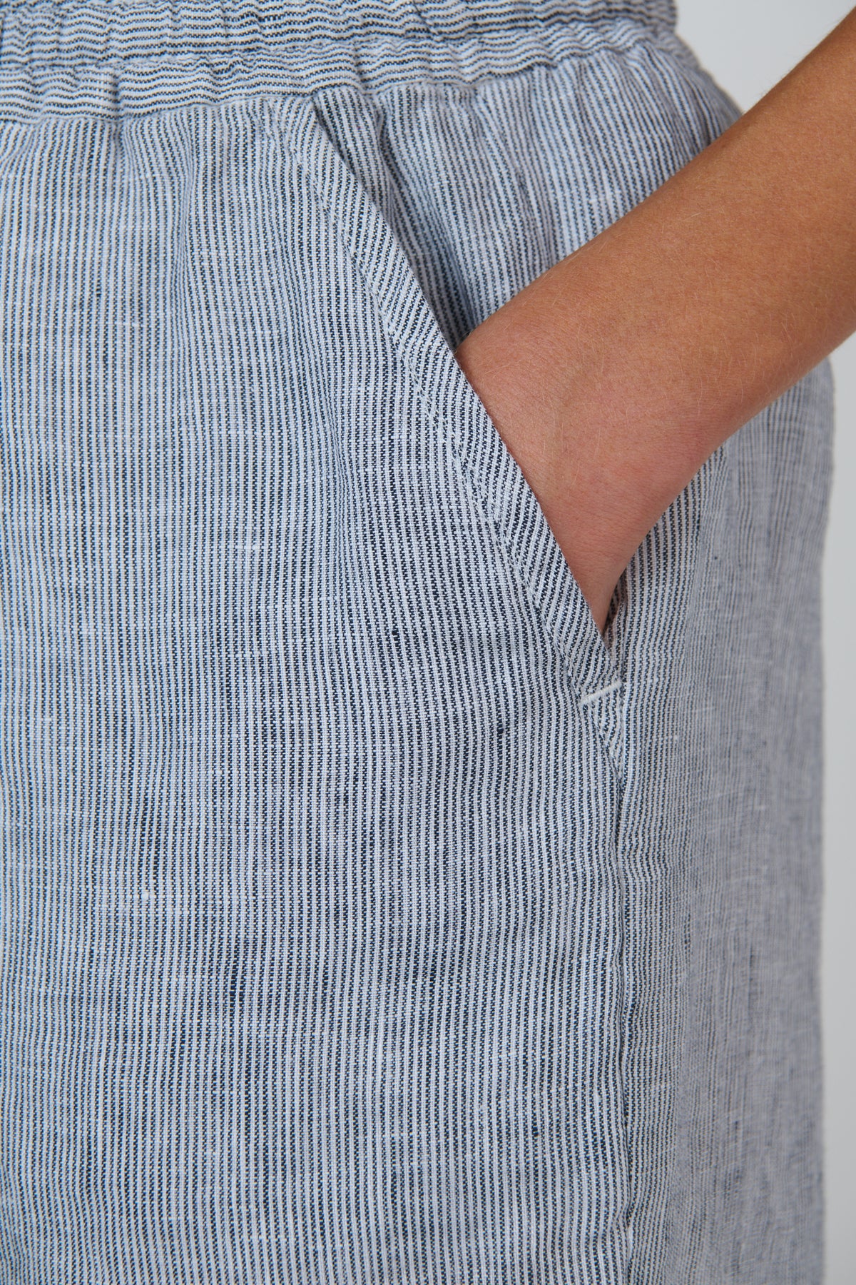 GA241 Shorts - Sliver