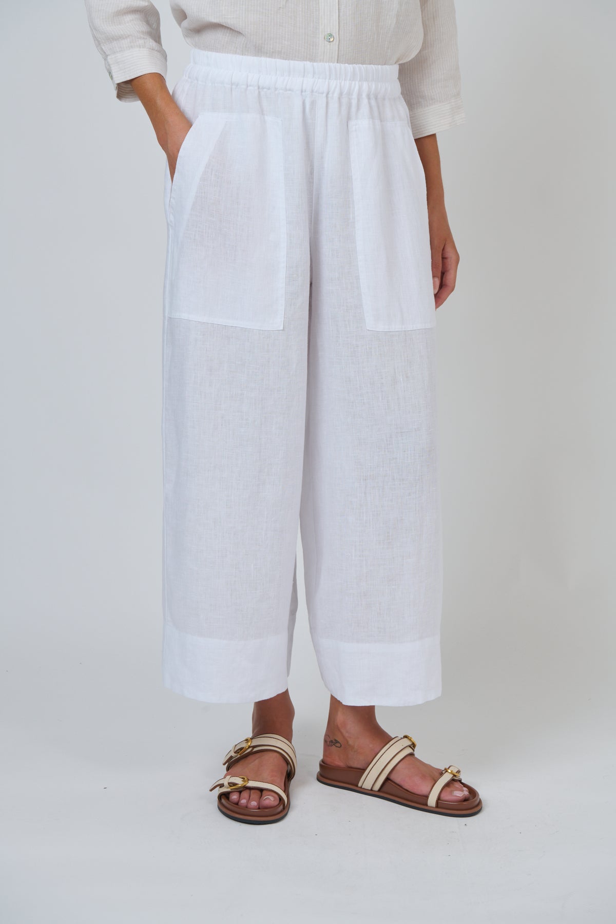 GA713 Pants - White