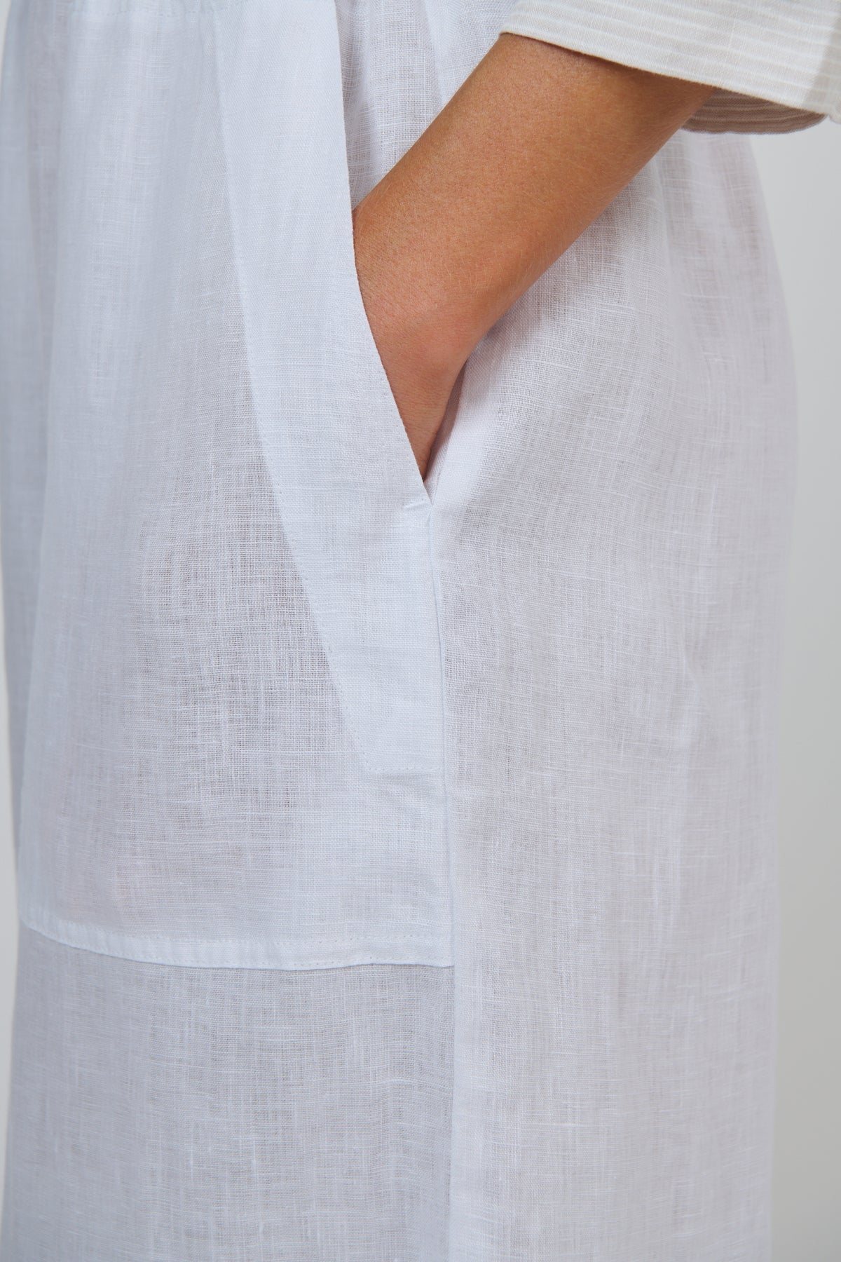GA713 Pants - White