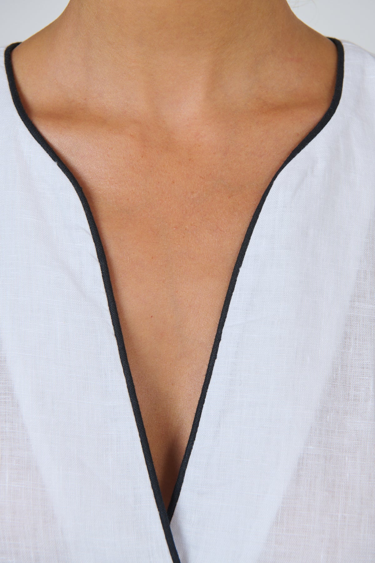 GA733 Top - White