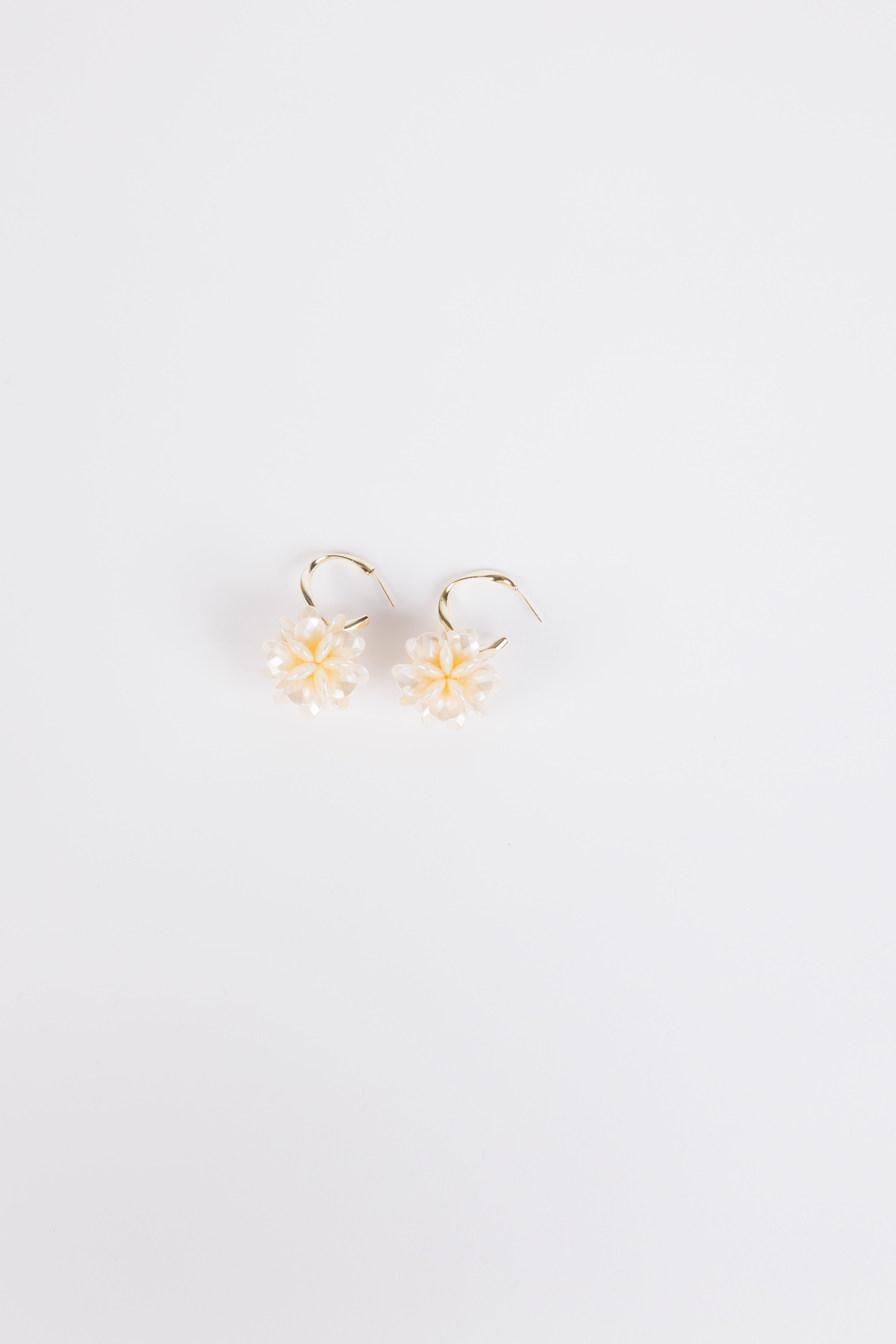 Quinn Earrings - Champagne