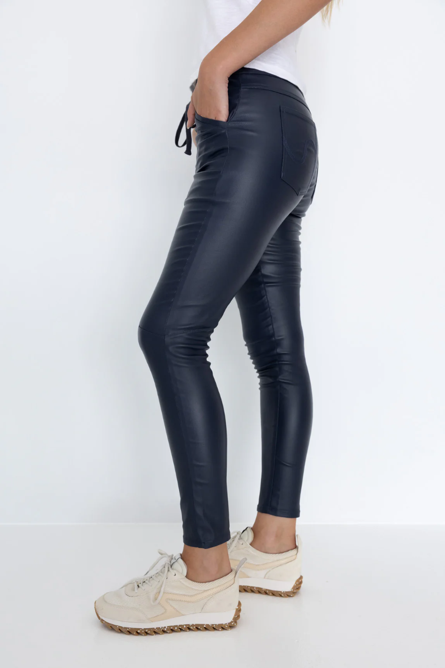 Status Pant - Navy
