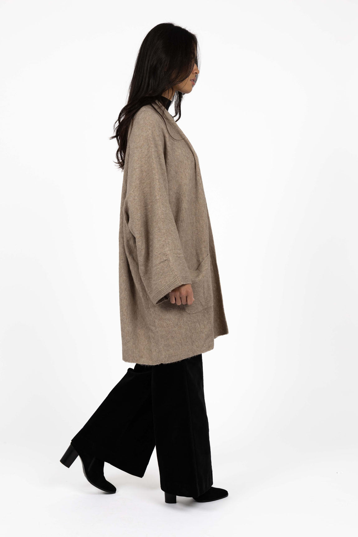 Rosha Cardi - Hazelnut