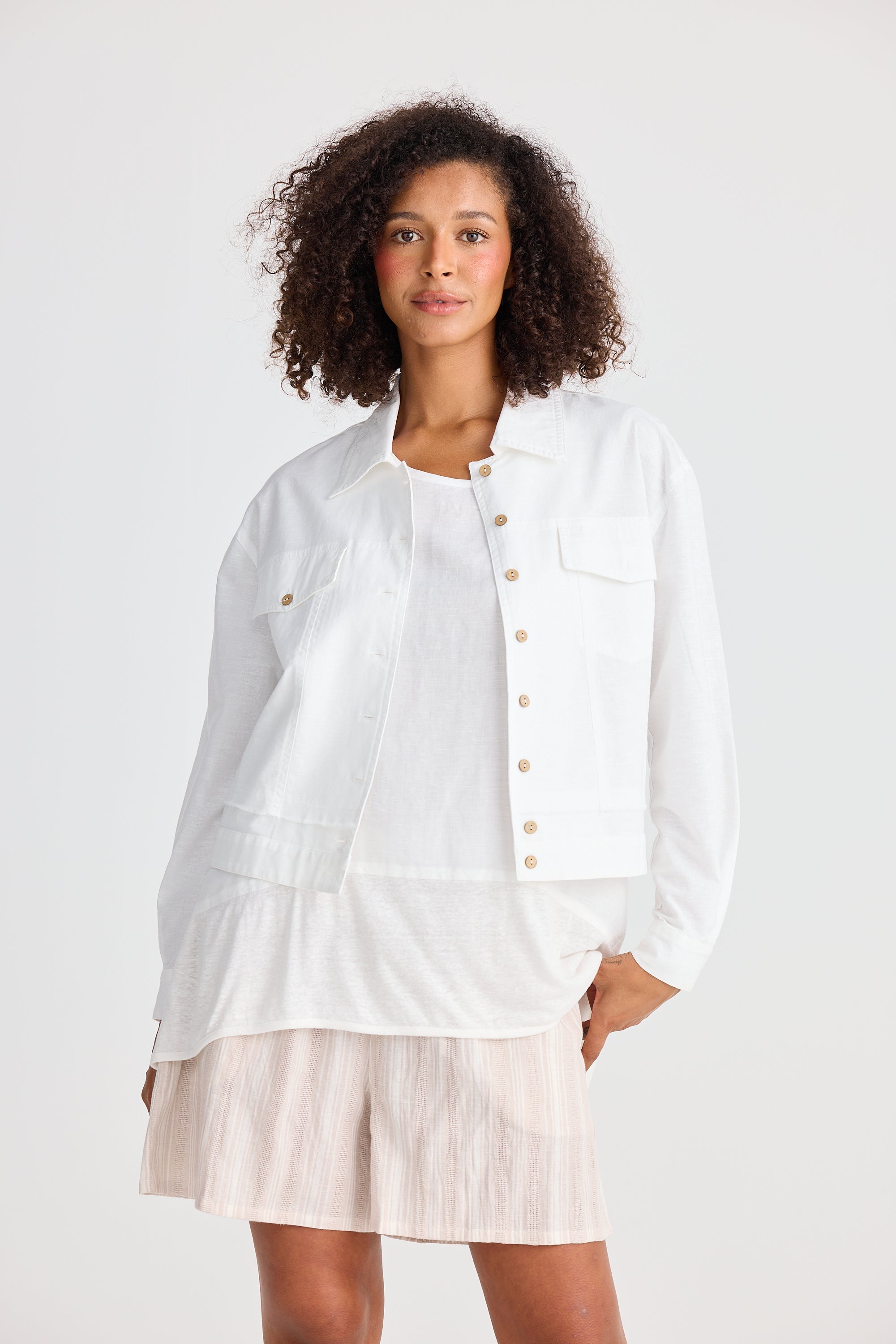 Roam Jacket - White