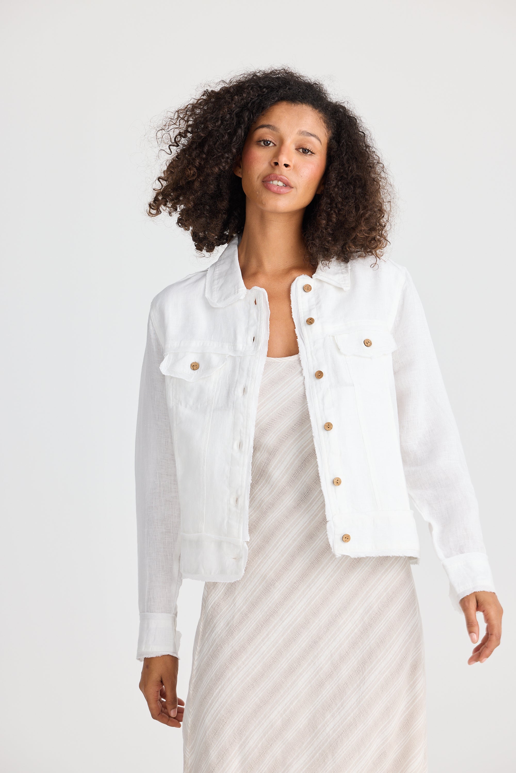 Roam Jacket - White