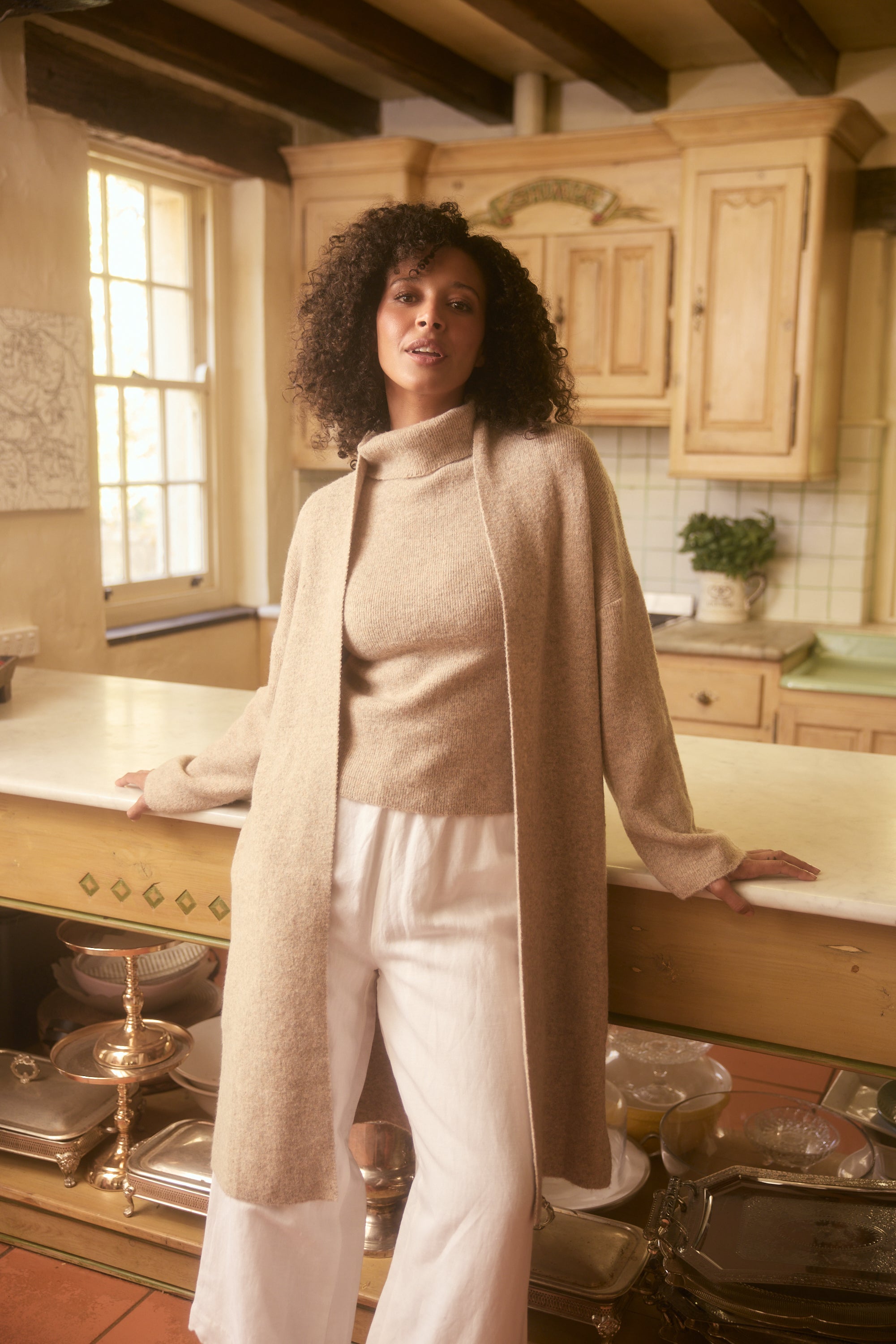 Lucerne Cardi - Oatmeal