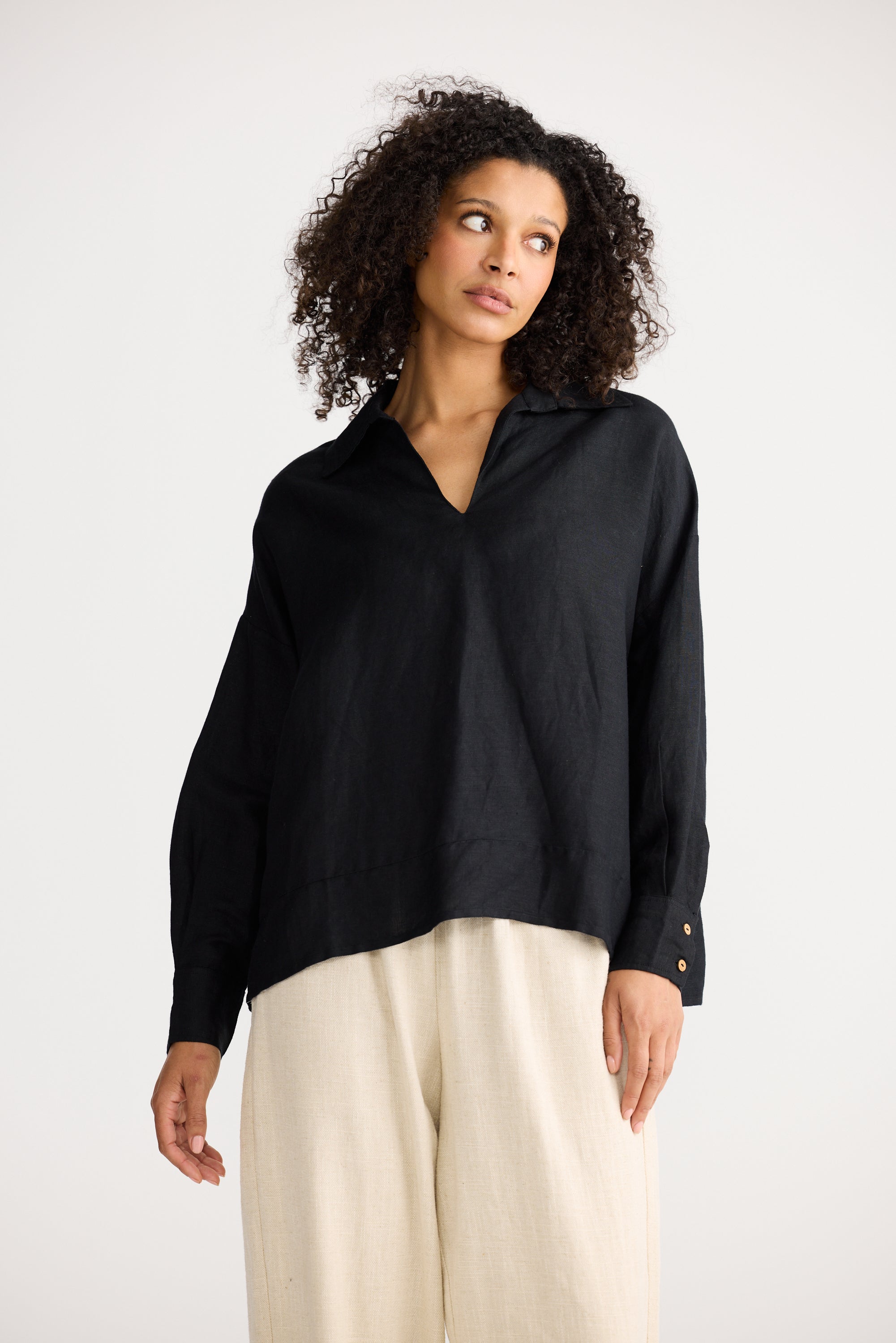 Wander Top Long Sleeve Top - Black