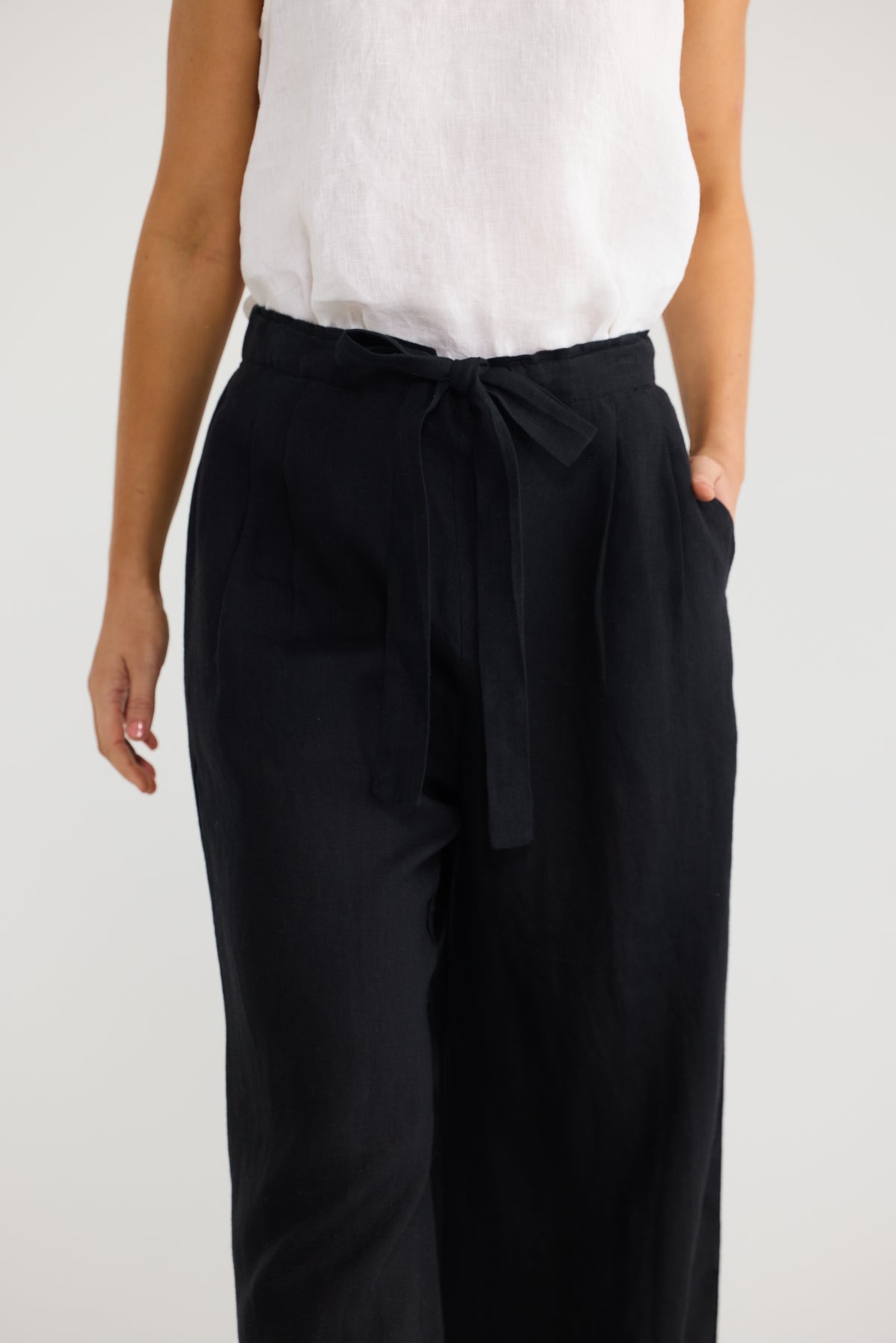 Dickens Pants - Black Linen